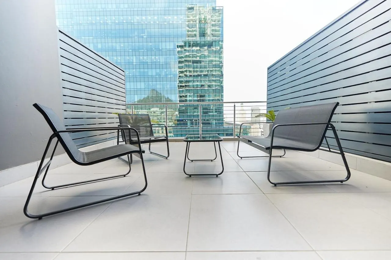 Stunning 12Th Floor Apartment With Private Balcony At 16Onbree Cape Town